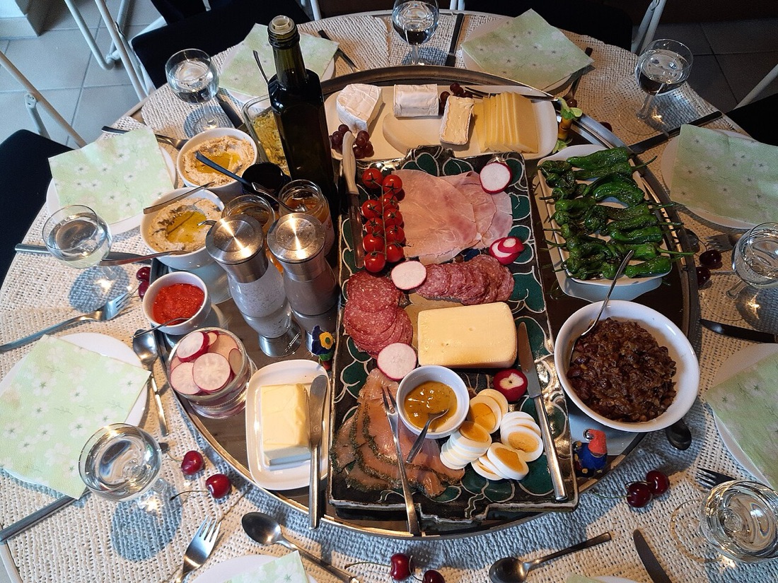 Paasbrunch thuis: ideeën voor een ontspannen tafel
